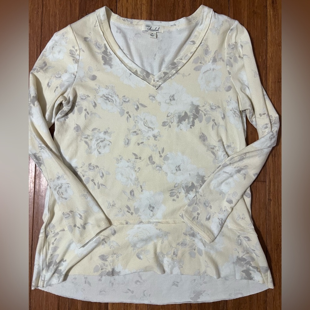 Caffe Marrakesh Gray and Yellow Floral Long Sleeve V-Neck Top